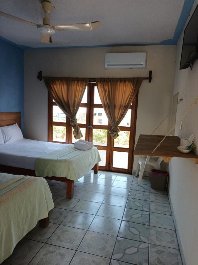 Hotel Casa Juanita Пуэрто-Эскондидо Экстерьер фото